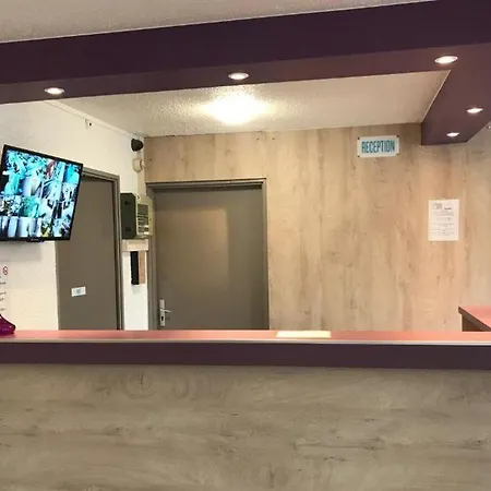 Hotel Du Stade Ex Kyriad Direct Lille Est Stade Pierre Mauroy 2*